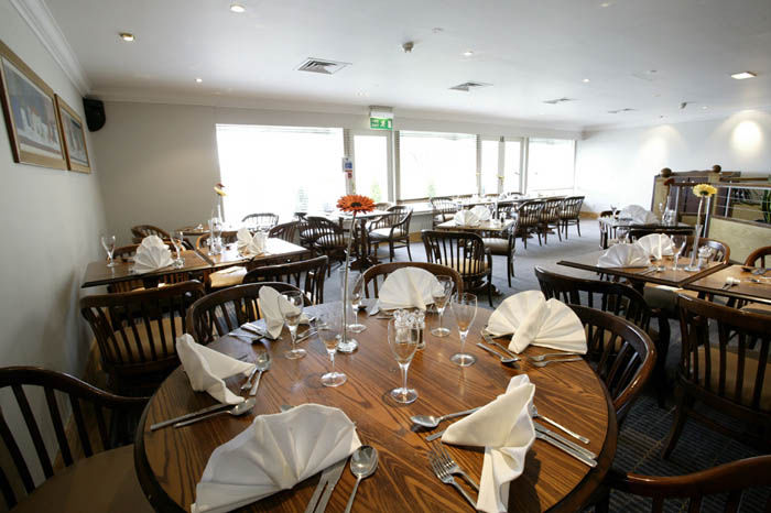 Holiday Inn Leeds-Wakefield M1 Jct40 By Ihg Restaurante foto